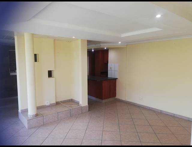 13 BEDROOM HOUSE FOR SALE IN BLUFF